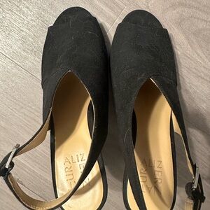 Naturalizer Women's Black Suede Slingback Shoes